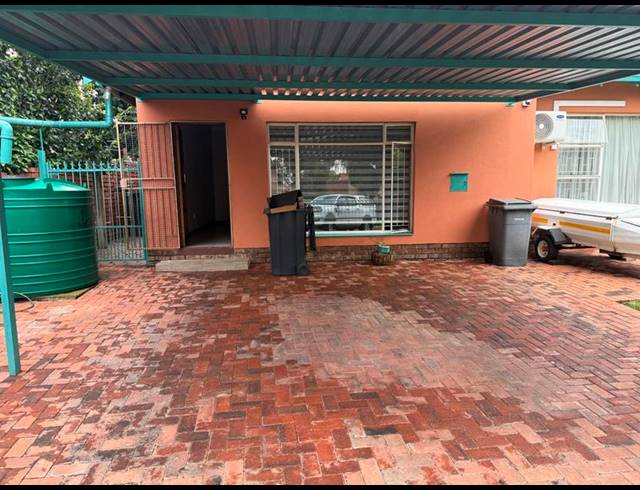 3 BEDROOM PROPERTY TO RENT IN ROOIHUISKRAAL